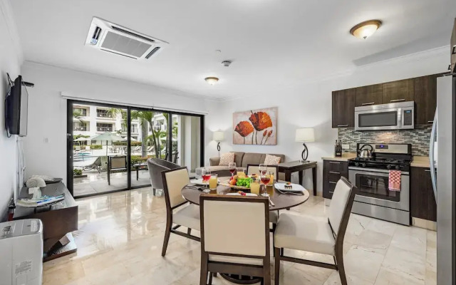 Condo 1 one bed, Palm Beach