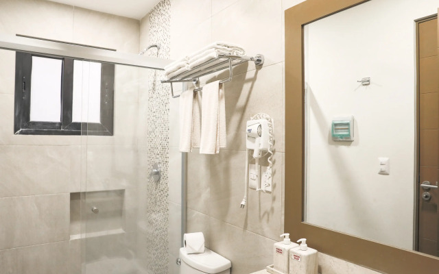 Hotel Grand Fifty Suites