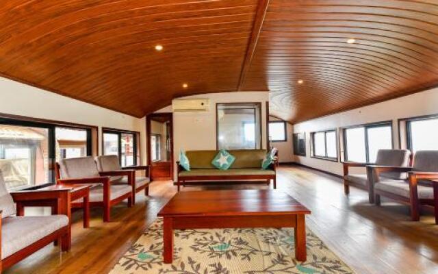 OYO 24325 Houseboat Luxury Gokul Holidays