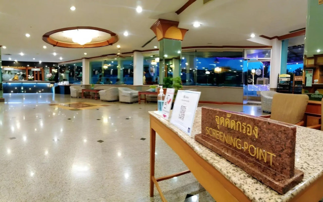 The Viangtak Riverside Hotel