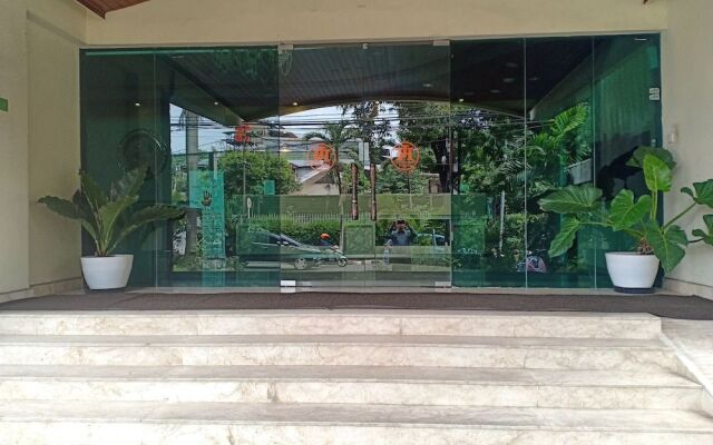 Hotel Jusenny Syariah by OYO Rooms