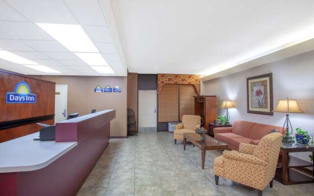 Days Inn by Wyndham Statesboro