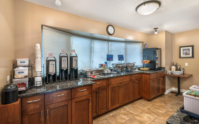 Best Western Sicamous Inn