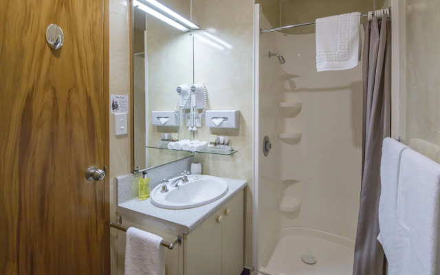 Amross Court Motor Lodge