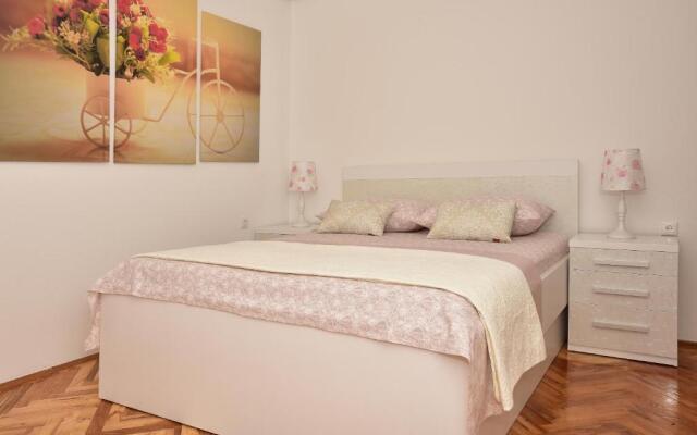 Ivana Apartments