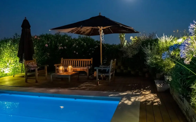 Charming Green and Blue Villa by Wonderful Italy