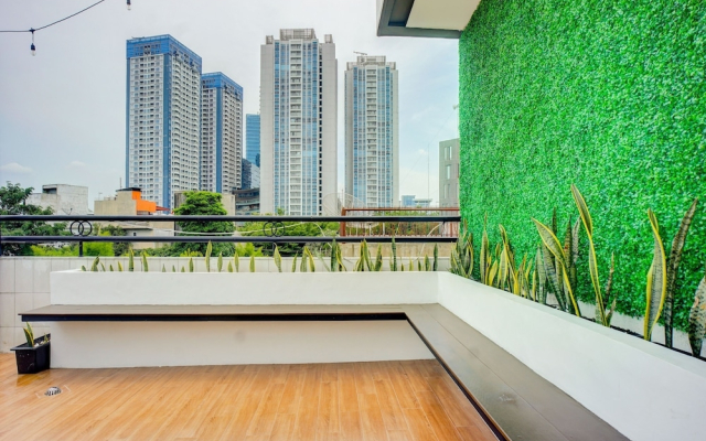 Super OYO 93064 Alhesa Residence
