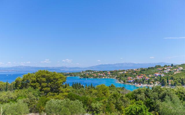 Apartments Kažimir in Necujam - island Solta