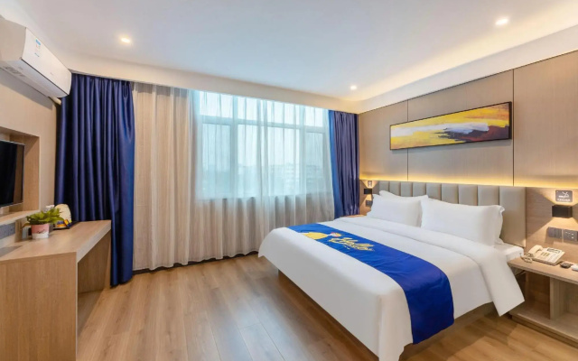 7Days Inn Hotel (Shijiazhuang Economic and Technological Development Zone Gongye Street)