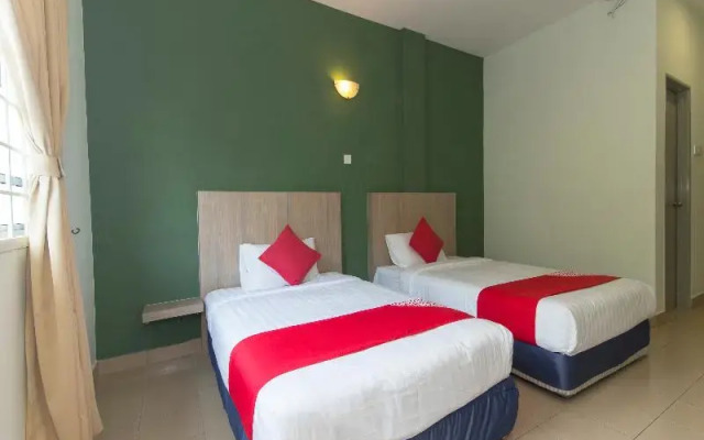 OYO 542 S2 Hotel