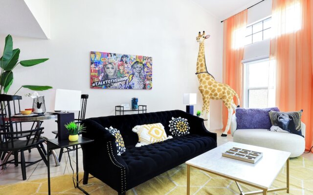 Graffiti and Glam Wonderland