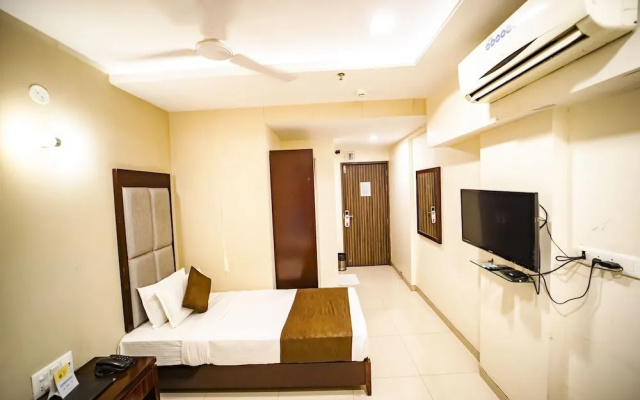 The Sky Court Hotel – Guest Rooms – Aurangabad