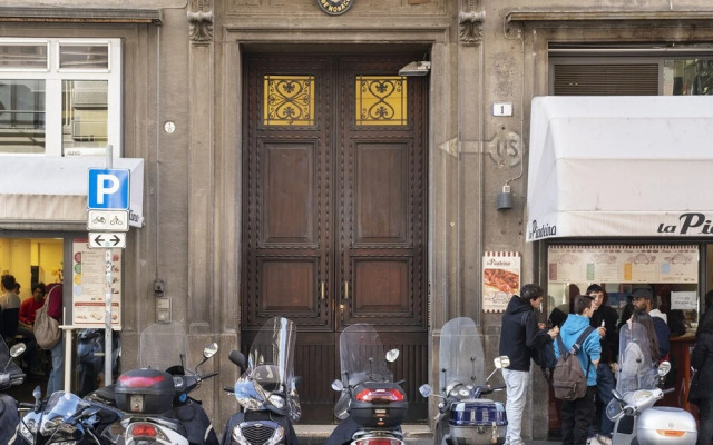 Appartamento dietro Fontana del Nettuno