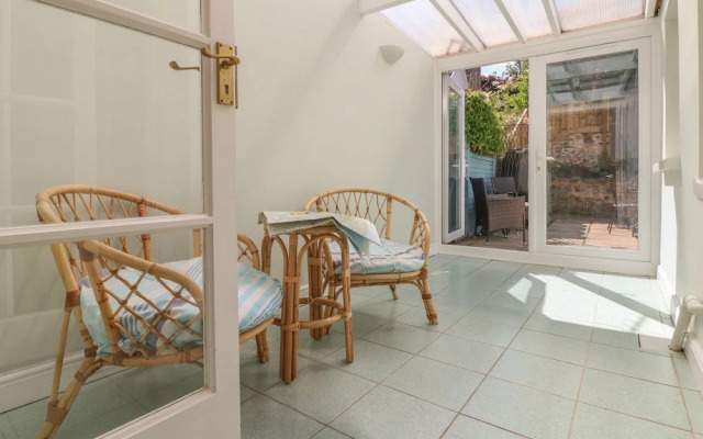 3 Lowerbourne Terrace