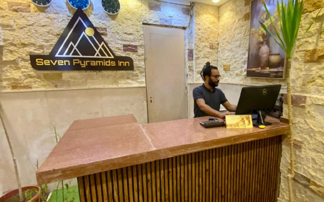 Pyramids Village Inn
