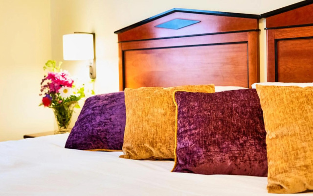 Lawlors Hotel