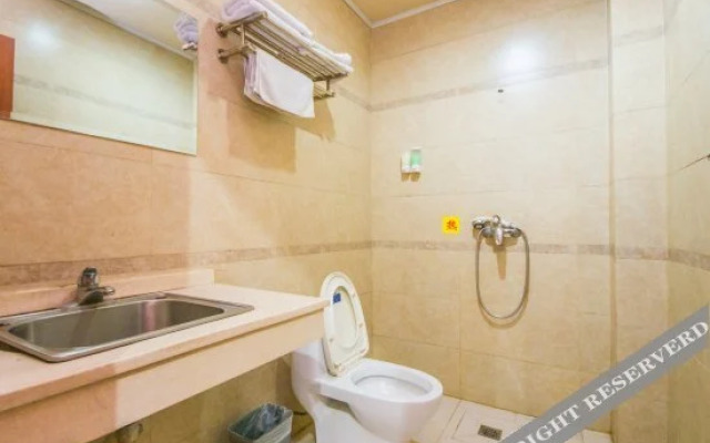 Wuchen Business Hotel