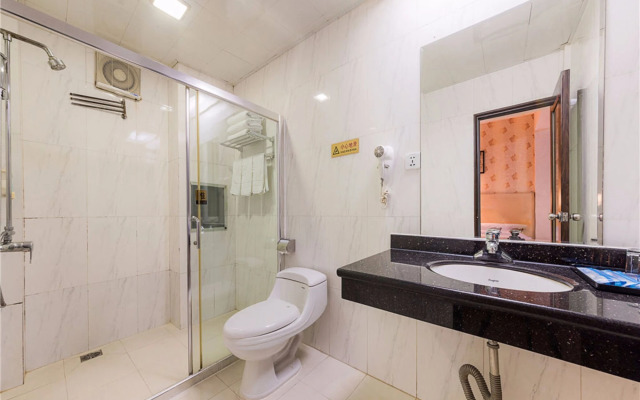 Kaiserdom Hotel Tiyuxi Metro Station