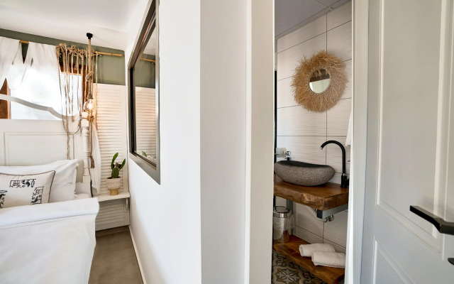 Liman Hotel Gumusluk- Adult Only