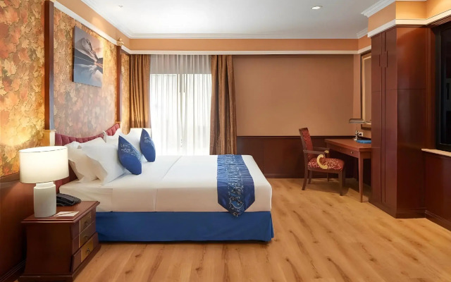 Fairtex Sports Club And Hotel