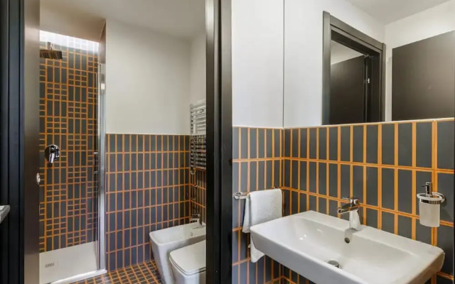 Bright Ground-floor Studio in Milan