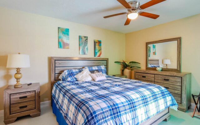 Seatuit Condominiums