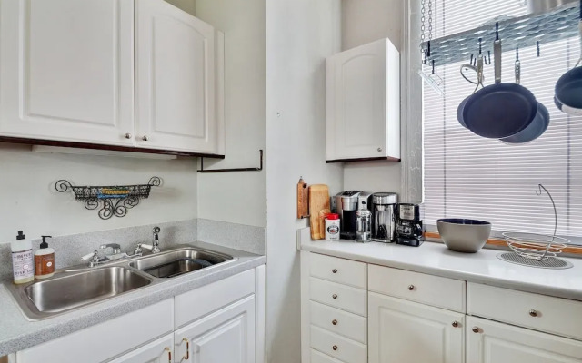 Bywater Home, Parking and Pet Friendly Retreat by RedAwning