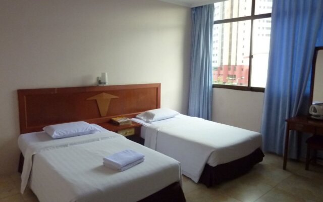 OYO 11342 Liwah Hotel Near Hospital Umum Sarawak