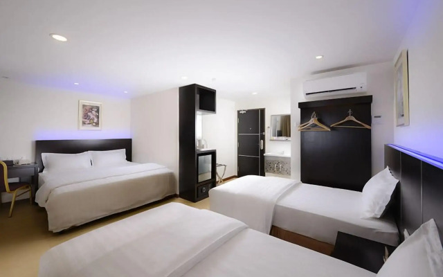 Ernes Hotel Bayu Mutiara