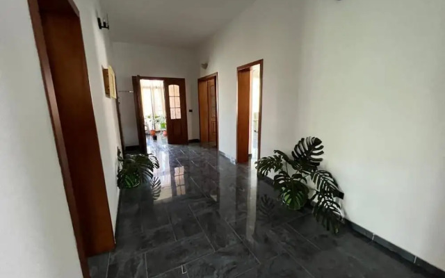Green Garden Villa