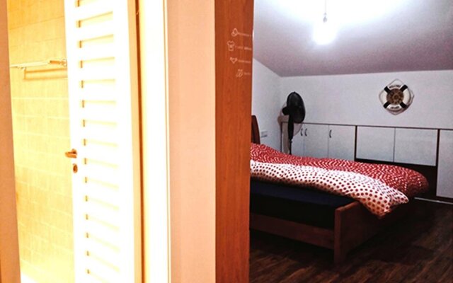 So Hostel