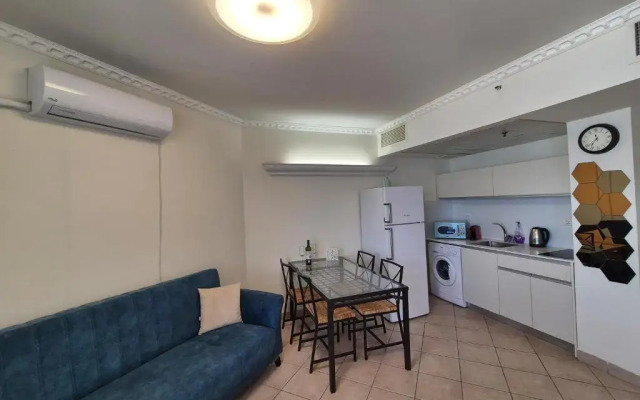 Beach Apartment Bat Yam