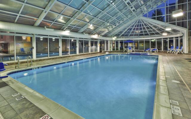 Holiday Inn Express Hotel & Suites Belleville by IHG