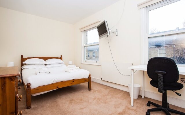 Modern & Spacious Home on Old Kent Road
