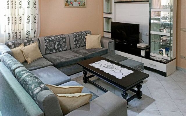 Modern Apartment in Plazh Area