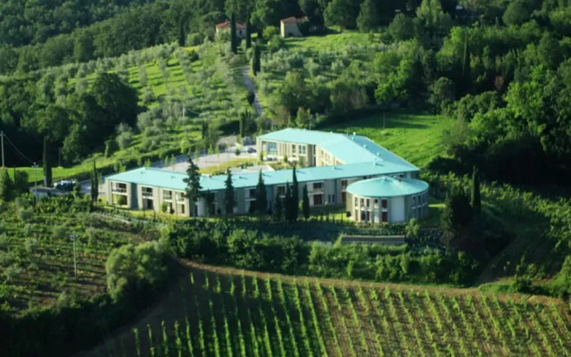 Modern Furnished Apartment With air Conditioning in Chianti
