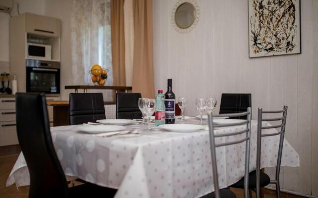 Apartments Vesna 2844