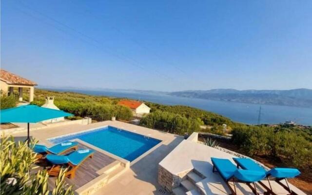 Ita - With Pool and View - H