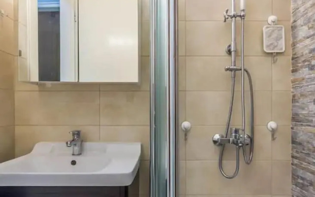 Adorable flat for 4 ppl in Kolonaki