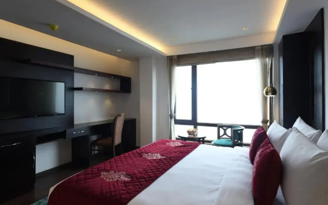 Ramada by Wyndham Gangtok Hotel & Casino Golden