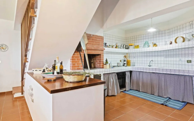Belvilla by OYO Quaint Villa in Carini With Garden