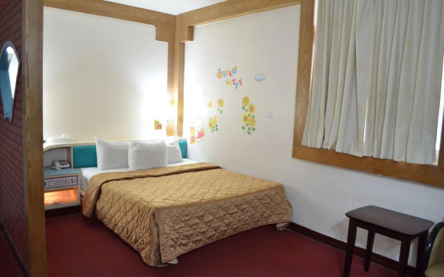 Hua Ku Hotel