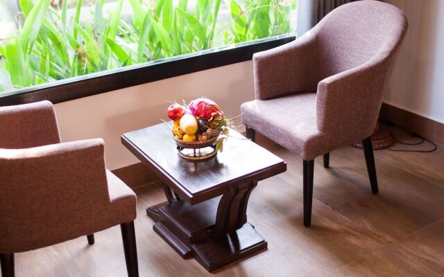 La Renaissance Boutique