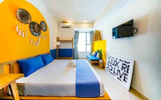 Resto Home River Gate