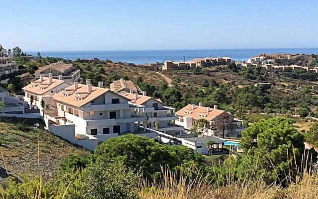 Modern Apartment in Estepona Spain with Terrace