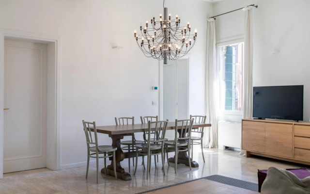 Infinite House Guglie