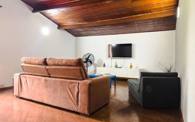 Casa espaçosa na Granja Viana