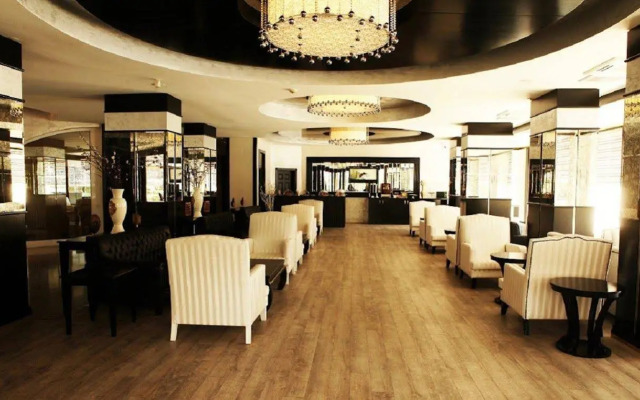 Grand Ideal Premium
