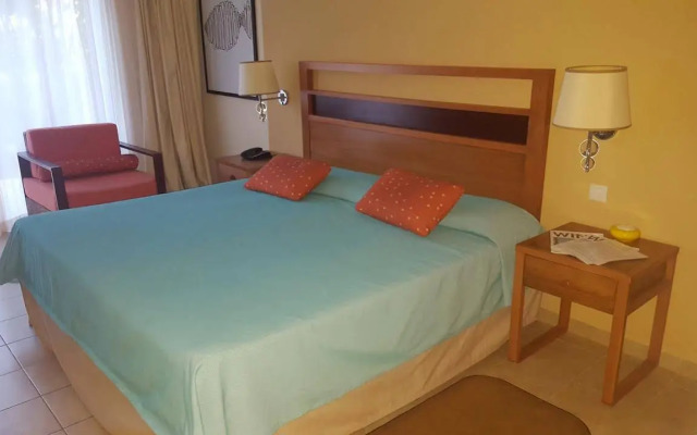 Hotel Playa Paraiso