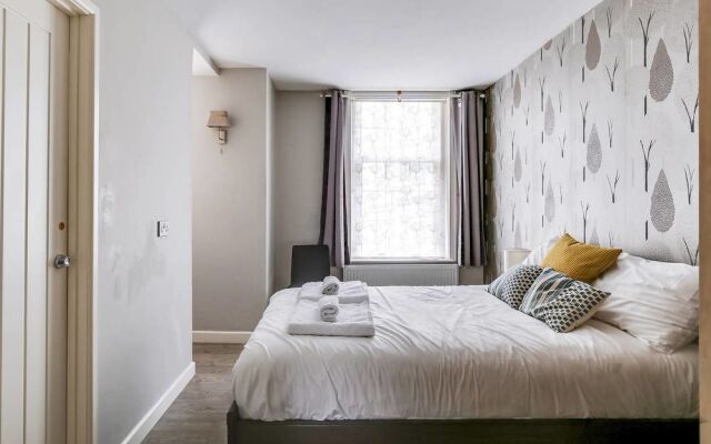 Next to Euston! Perfect 2 bed in Central London